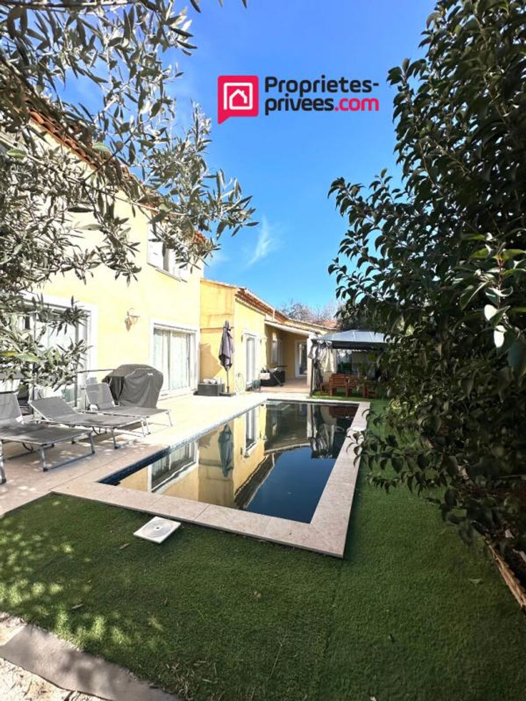 Achat maison à vendre 5 chambres 237 m² - Toulon