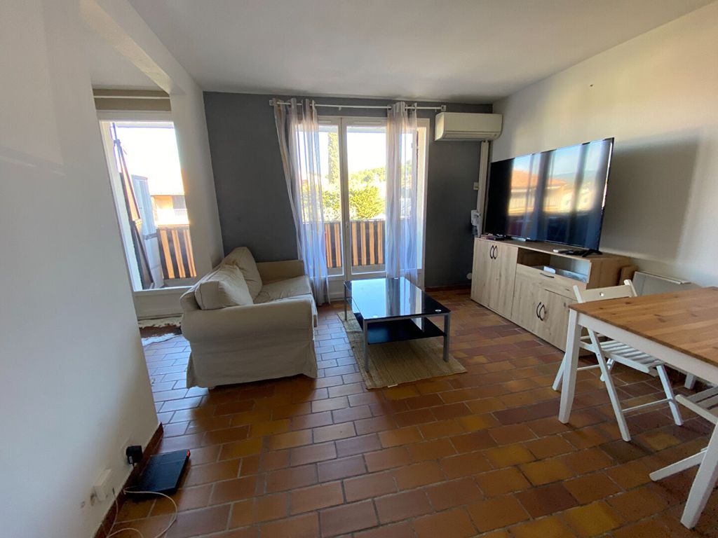 Achat appartement à vendre 2 pièces 30 m² - Saint-Cyr-sur-Mer