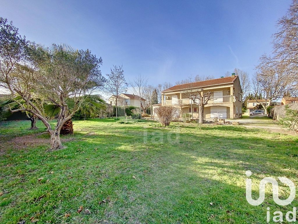Achat maison à vendre 4 chambres 230 m² - Lançon-Provence