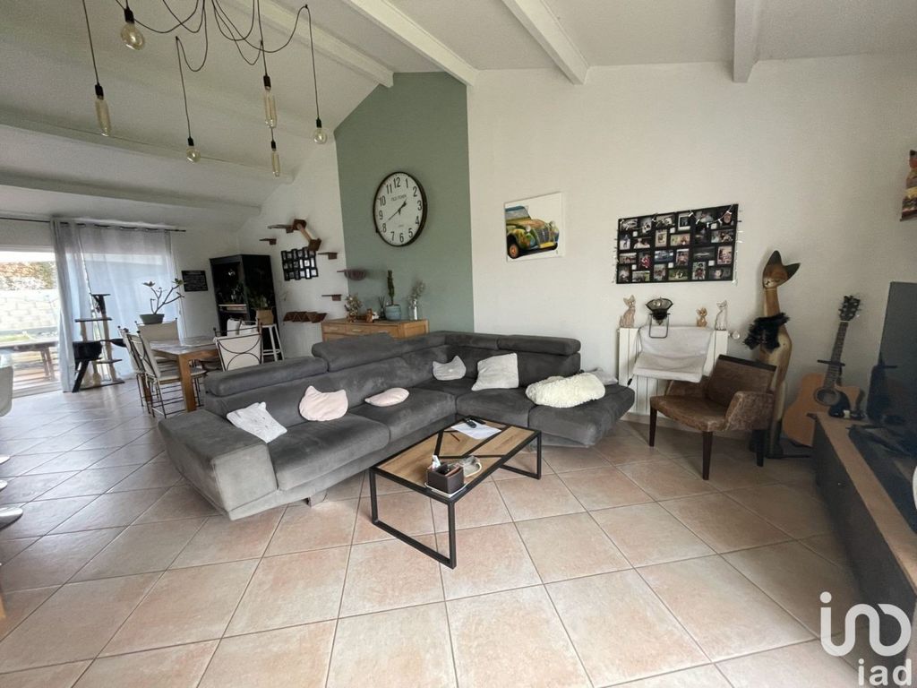 Achat maison à vendre 3 chambres 145 m² - La Jarrie