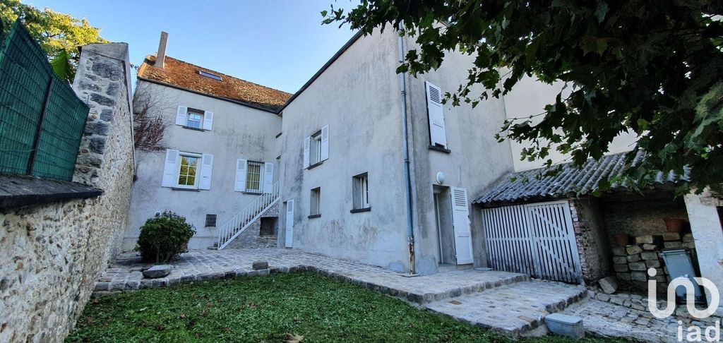 Achat maison à vendre 8 chambres 369 m² - Périgny