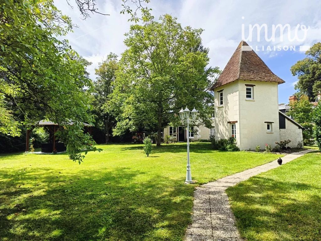 Achat maison à vendre 6 chambres 179 m² - Loches