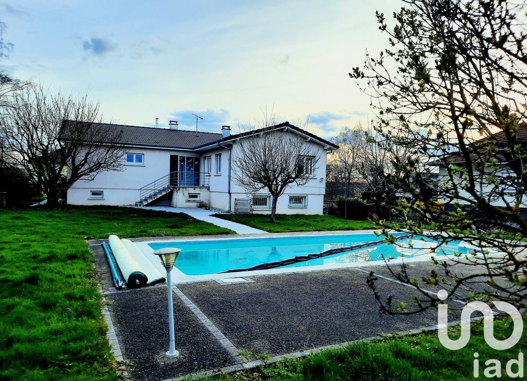 Achat maison à vendre 5 chambres 138 m² - Fontaine