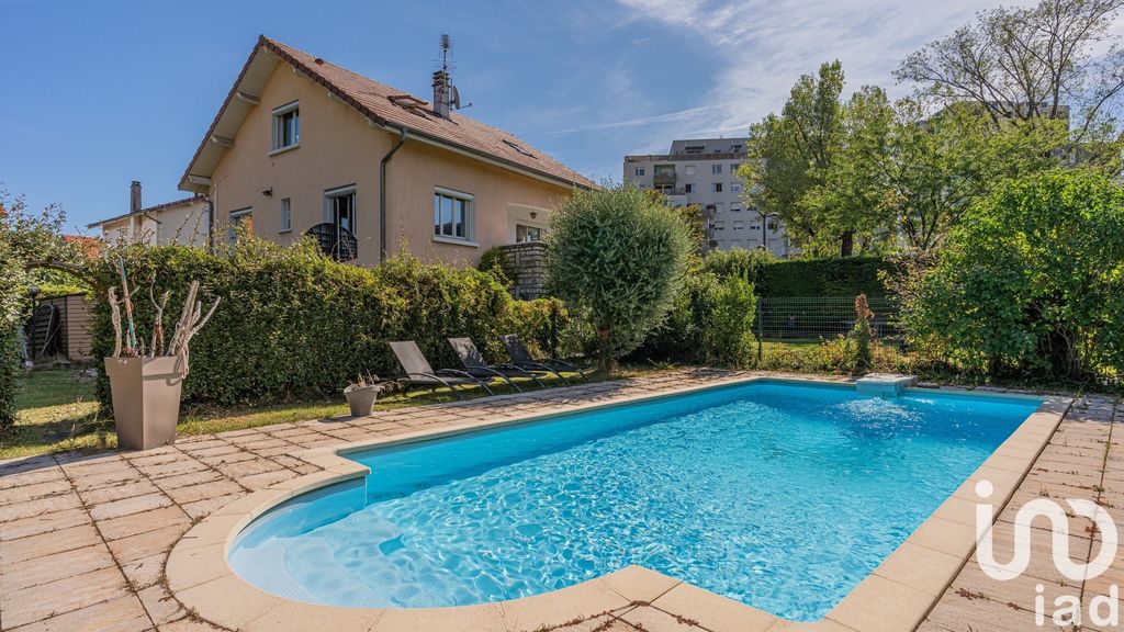 Achat maison à vendre 4 chambres 148 m² - Grenoble
