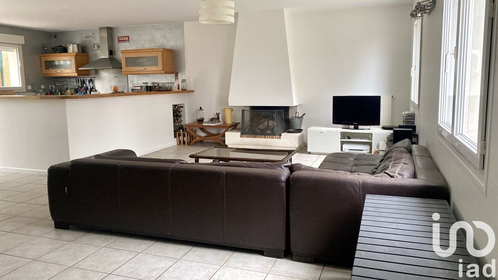 Achat maison à vendre 4 chambres 171 m² - Saint-Cyr-sur-Loire