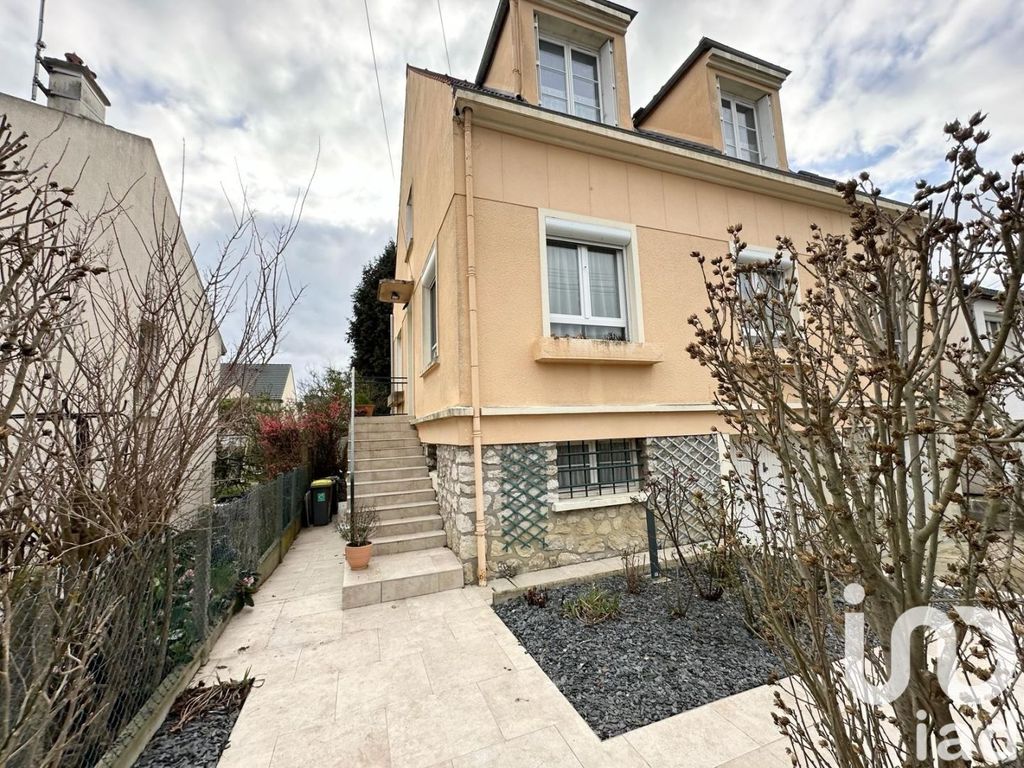 Achat maison à vendre 4 chambres 137 m² - Le Plessis-Bouchard