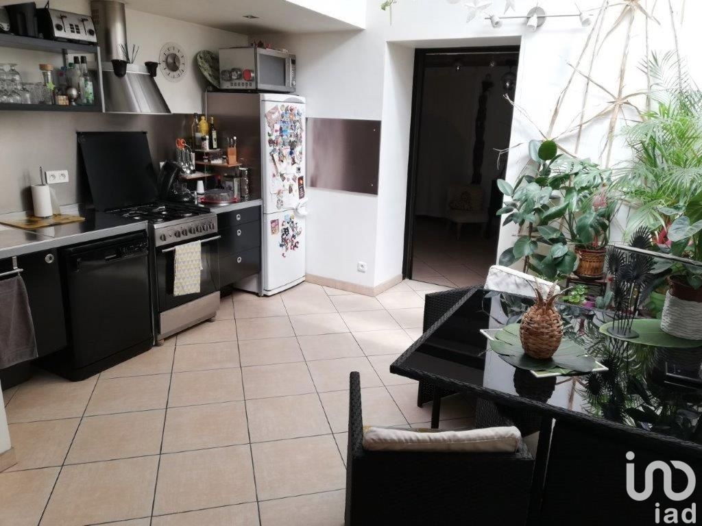 Achat maison à vendre 2 chambres 106 m² - Tarascon