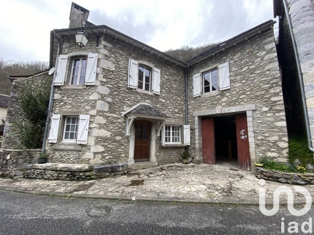 Achat maison à vendre 3 chambres 142 m² - Sarrance