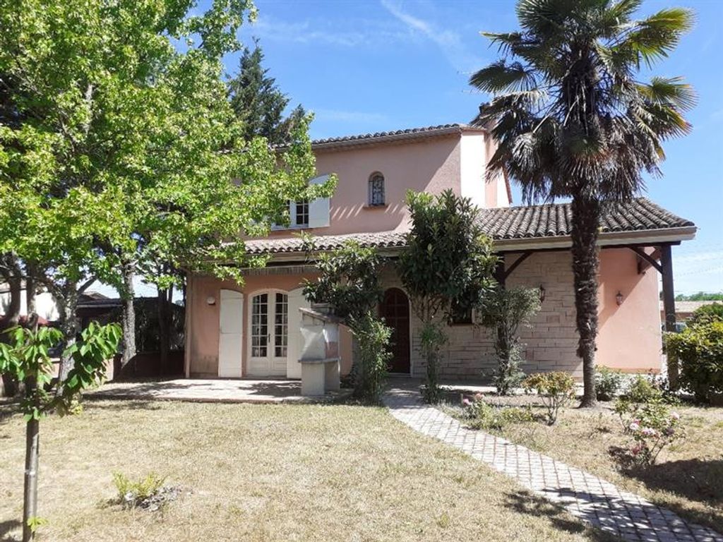 Achat maison à vendre 2 chambres 200 m² - Saint-Magne-de-Castillon