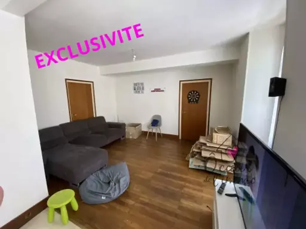 Achat maison à vendre 4 chambres 121 m² - Vezins