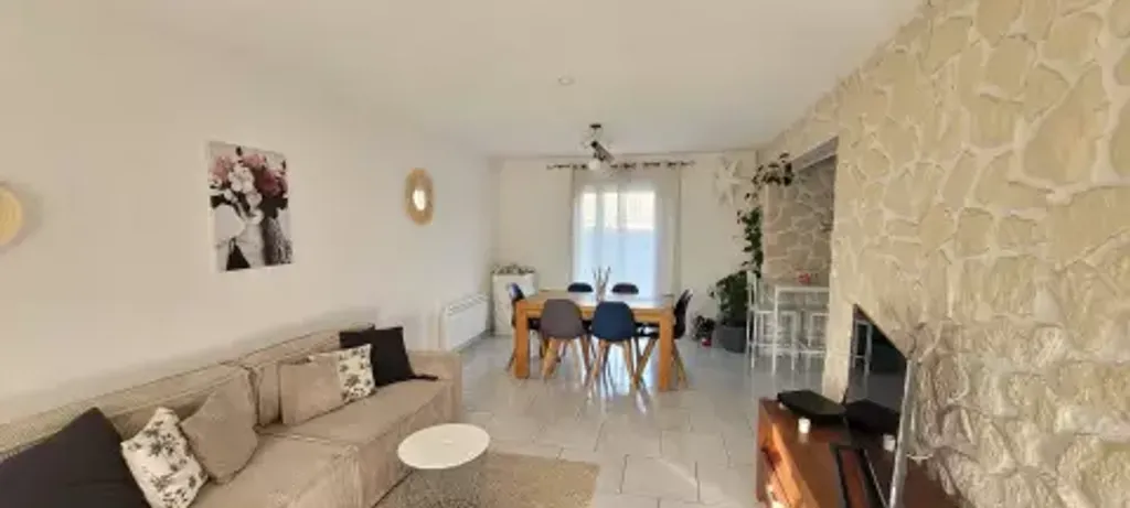 Achat maison à vendre 3 chambres 90 m² - Loupian