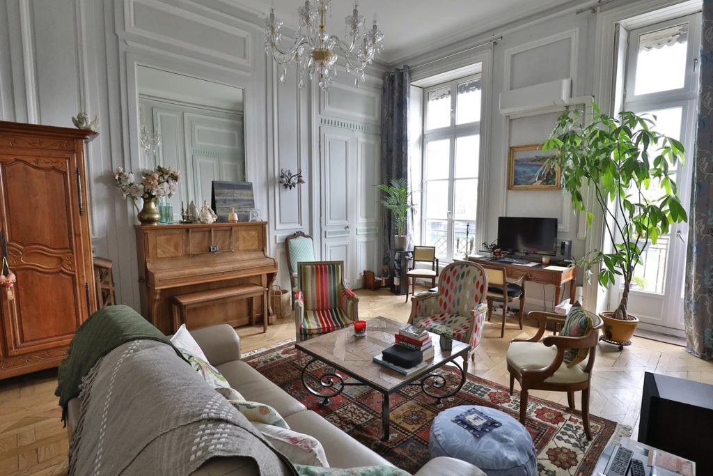 Achat appartement à vendre 4 pièces 108 m² - Lyon 1er arrondissement