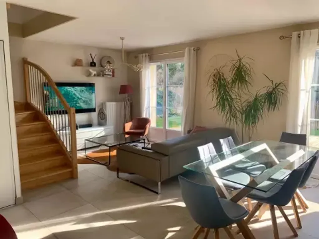 Achat maison à vendre 4 chambres 103 m² - Précy-sur-Oise