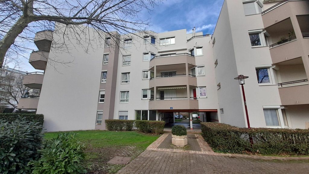 Achat appartement à vendre 4 pièces 97 m² - Bourg-en-Bresse