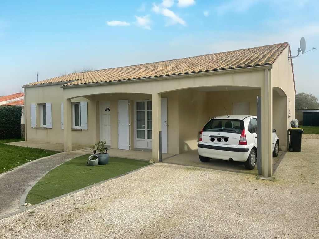 Achat maison à vendre 3 chambres 90 m² - Saint-Sulpice-de-Royan