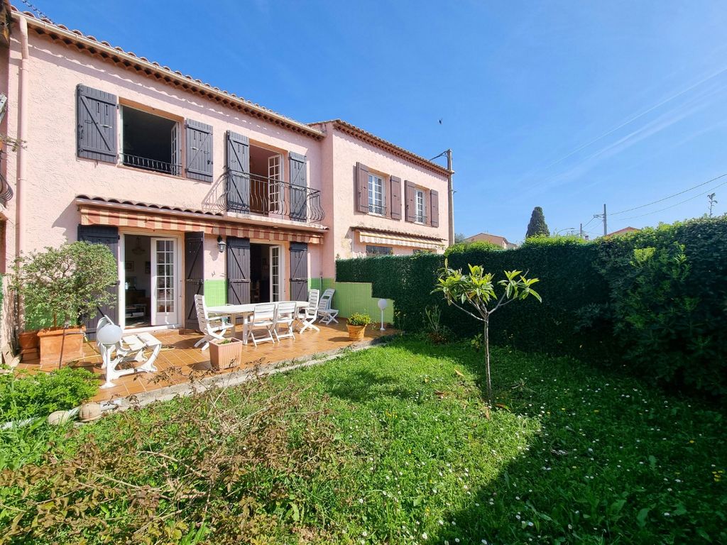 Achat maison à vendre 3 chambres 98 m² - Cagnes-sur-Mer