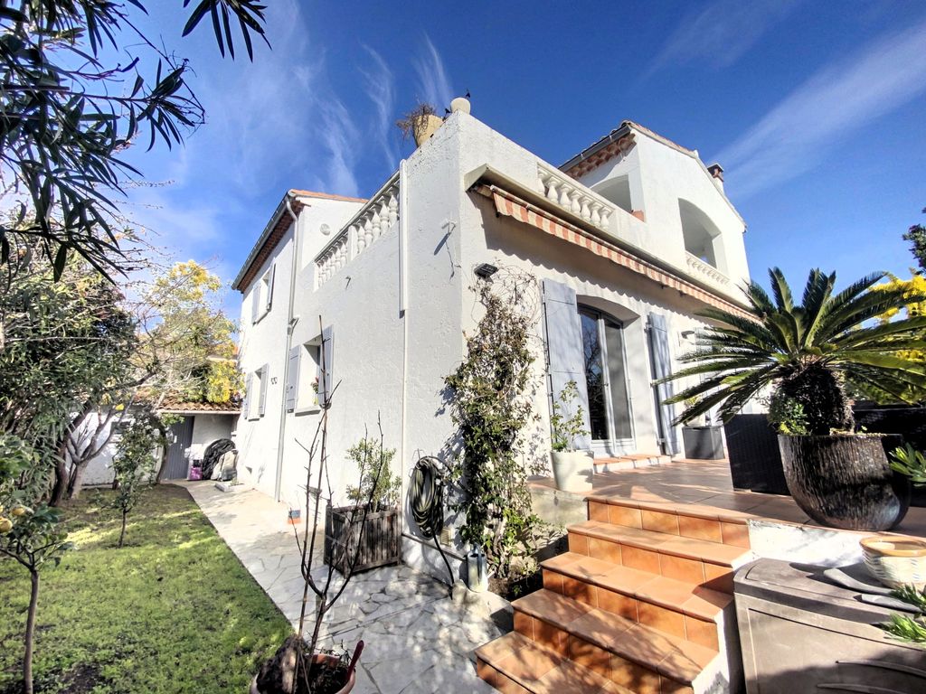 Achat maison à vendre 4 chambres 172 m² - Cagnes-sur-Mer