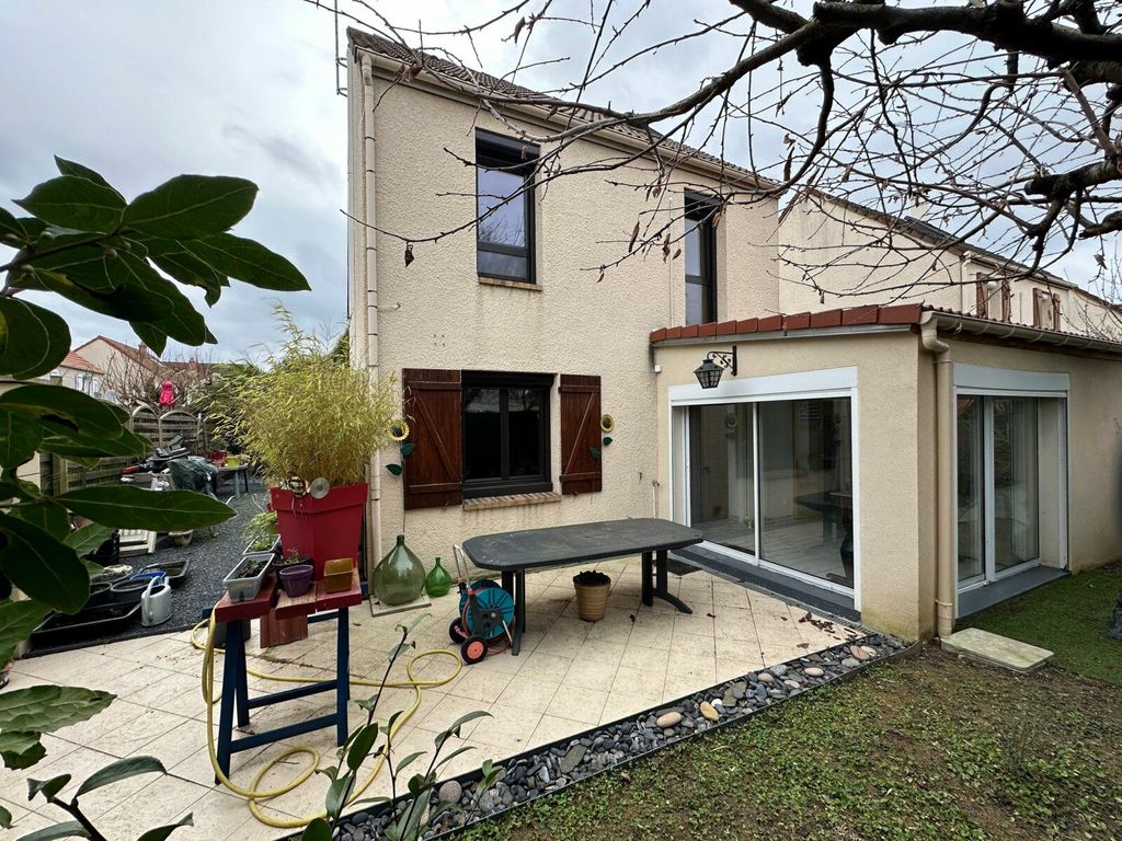 Achat maison à vendre 4 chambres 110 m² - Vauréal