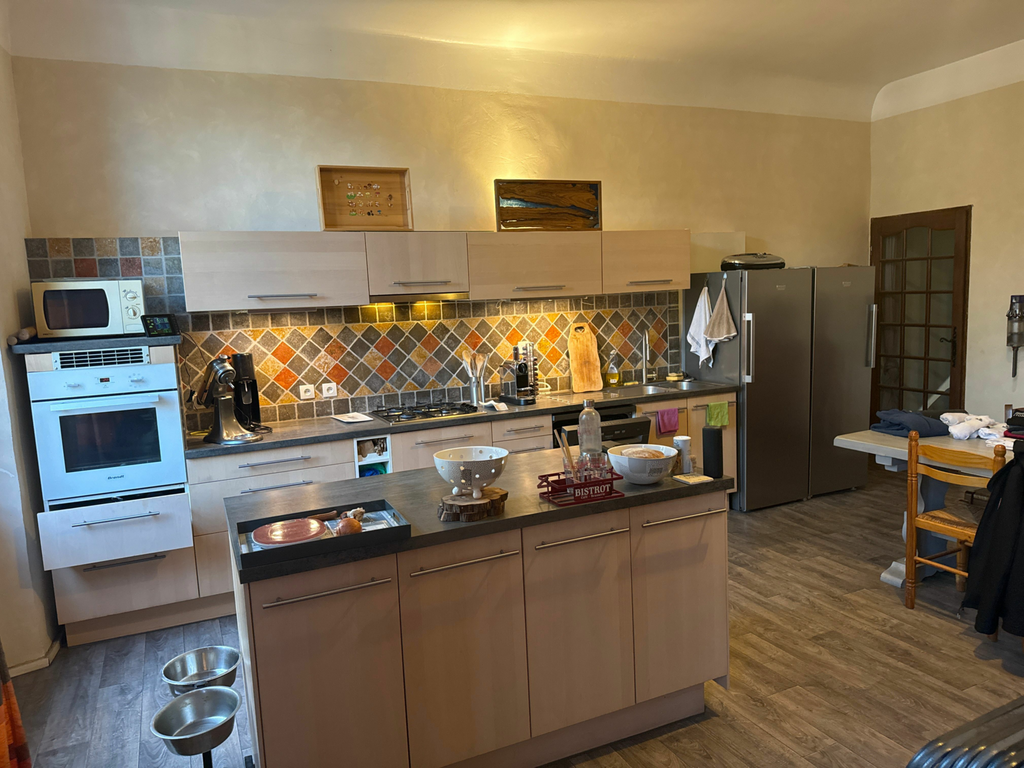 Achat appartement à vendre 3 pièces 85 m² - Riez