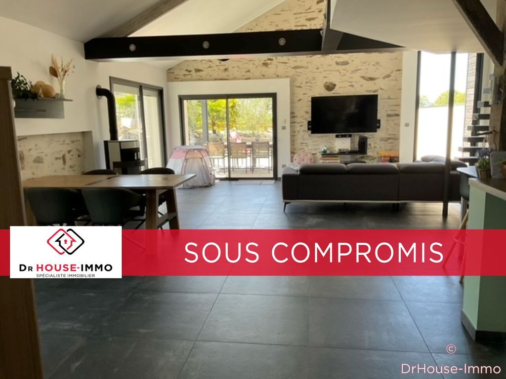 Achat maison à vendre 5 chambres 185 m² - Saint-Mathurin