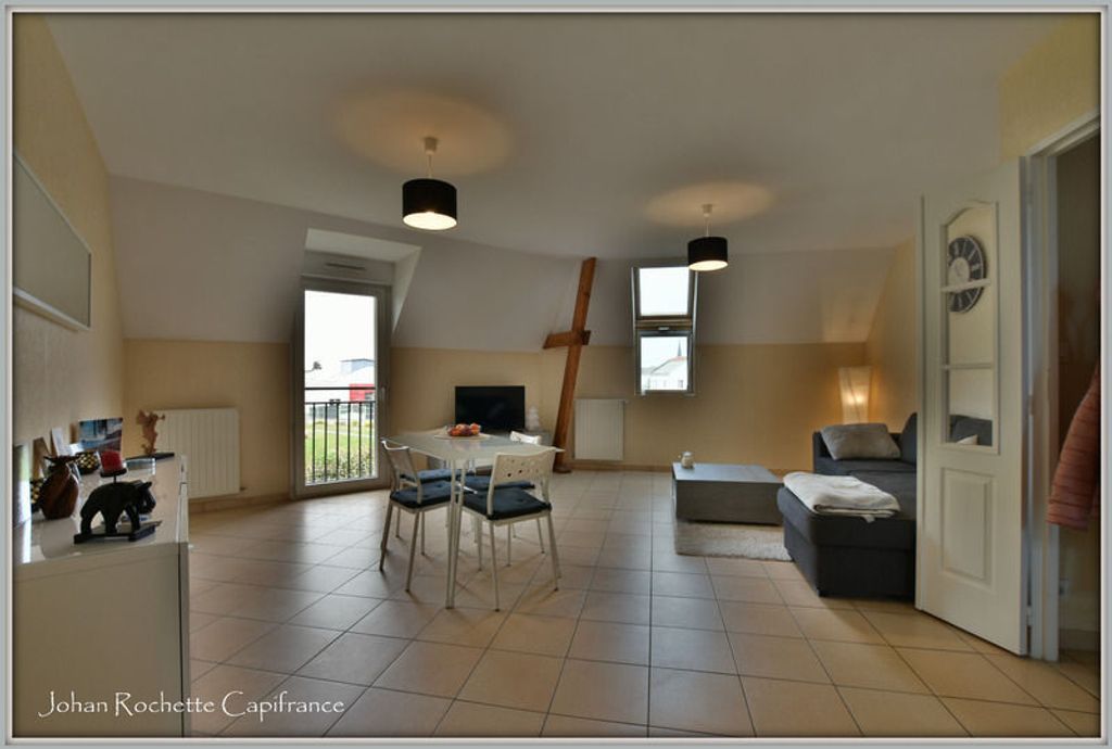 Achat appartement à vendre 3 pièces 70 m² - Seiches-sur-le-Loir