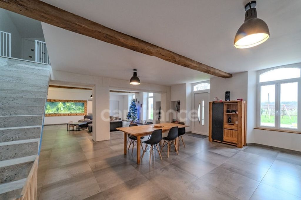 Achat maison à vendre 5 chambres 280 m² - Sainte-Sévère