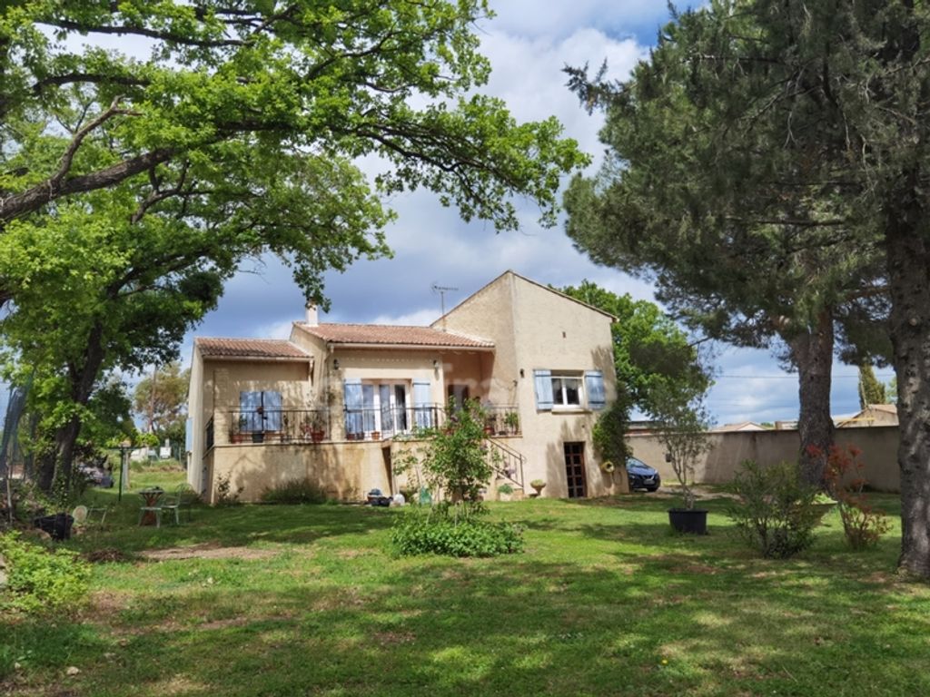 Achat maison à vendre 3 chambres 104 m² - Uzès