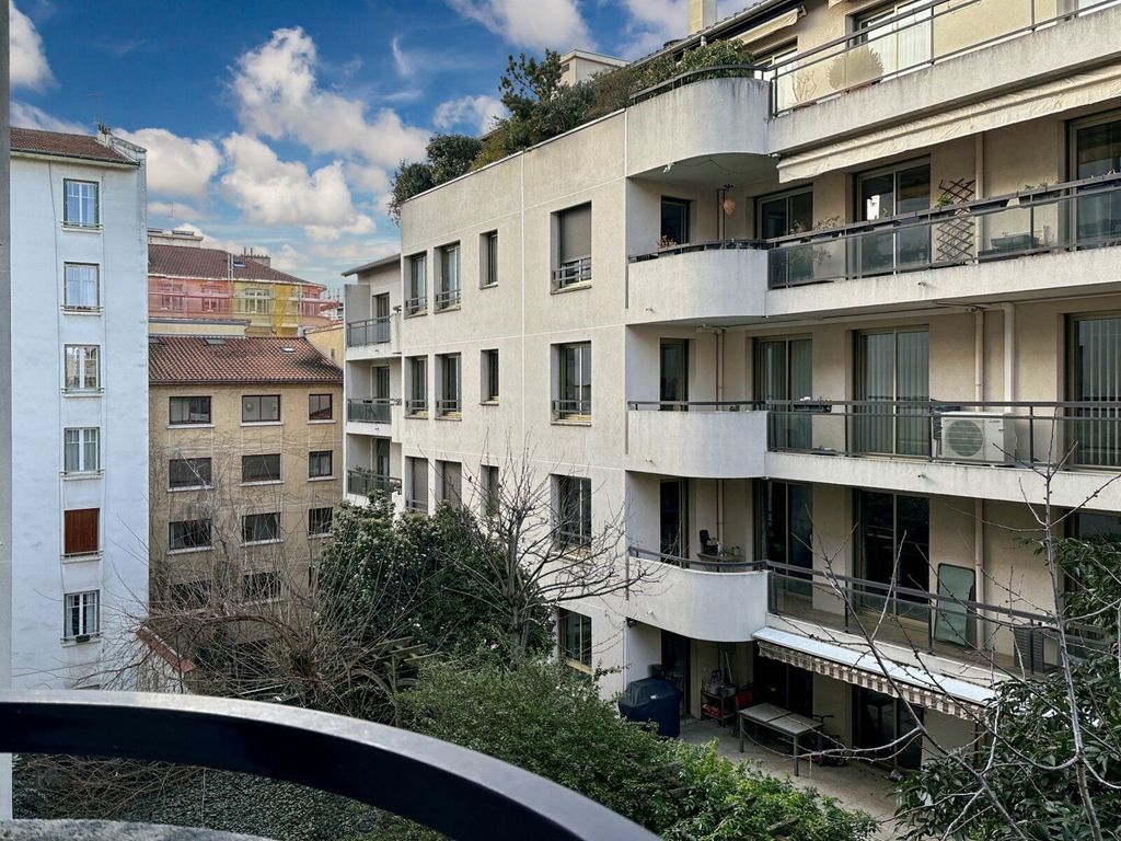 Achat appartement à vendre 4 pièces 130 m² - Lyon 6ème arrondissement