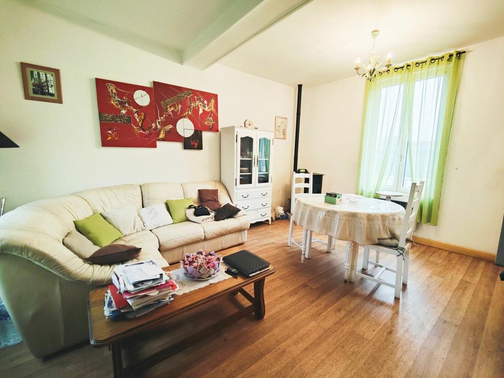 Achat maison à vendre 2 chambres 72 m² - Chauny