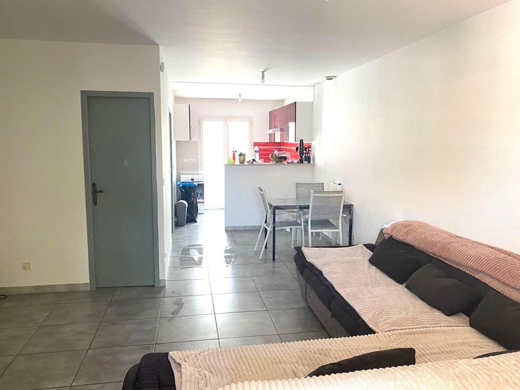 Achat maison à vendre 4 chambres 105 m² - Saint-Gilles