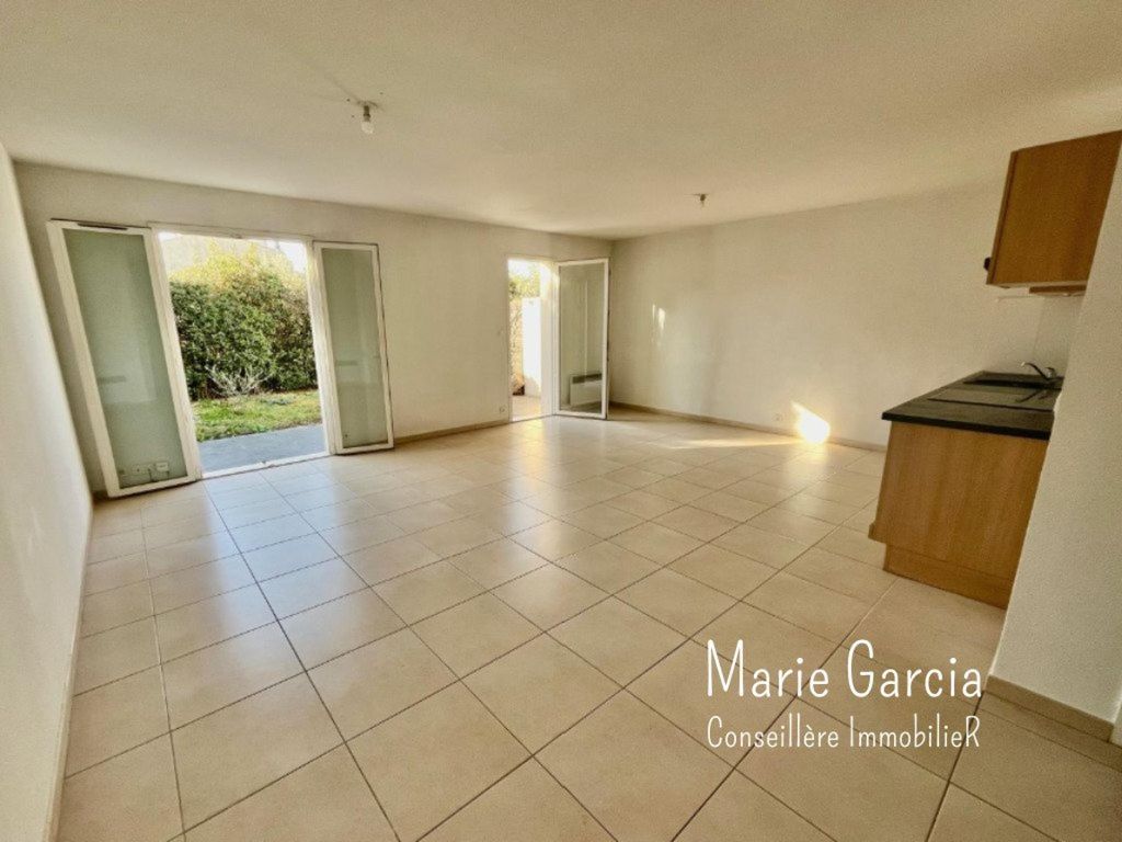 Achat maison à vendre 2 chambres 75 m² - Nîmes