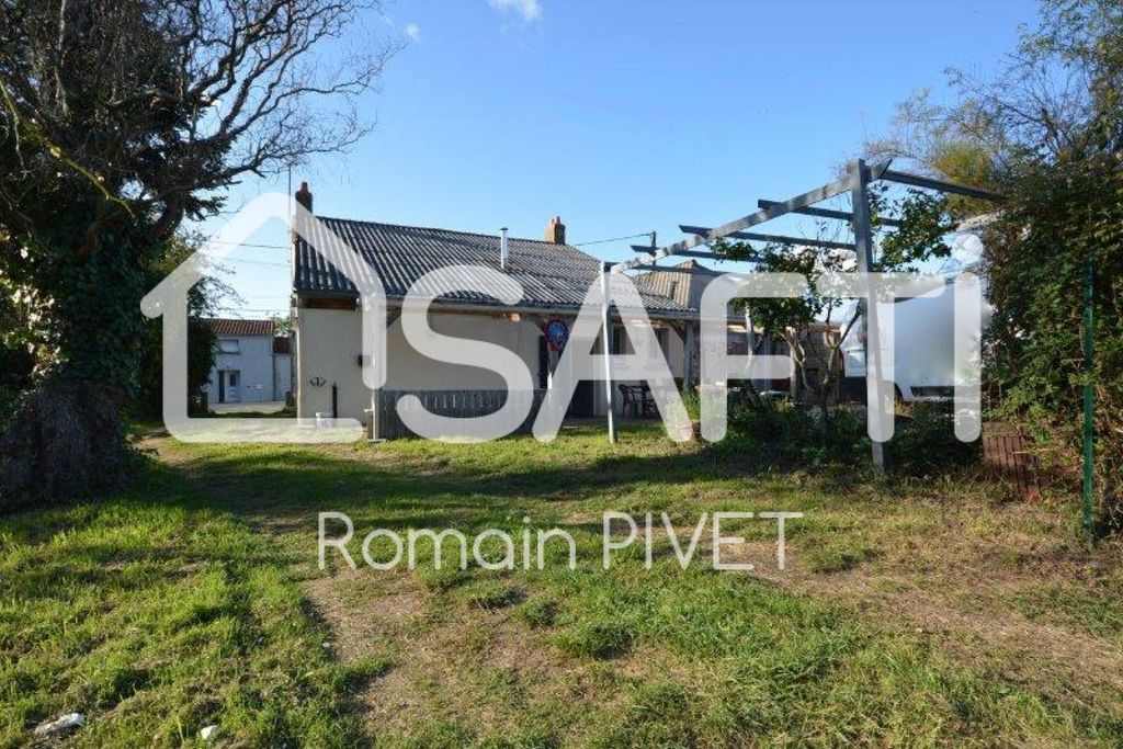 Achat maison à vendre 4 chambres 147 m² - Sainte-Pazanne