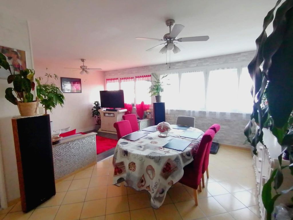 Achat appartement à vendre 4 pièces 70 m² - Ris-Orangis