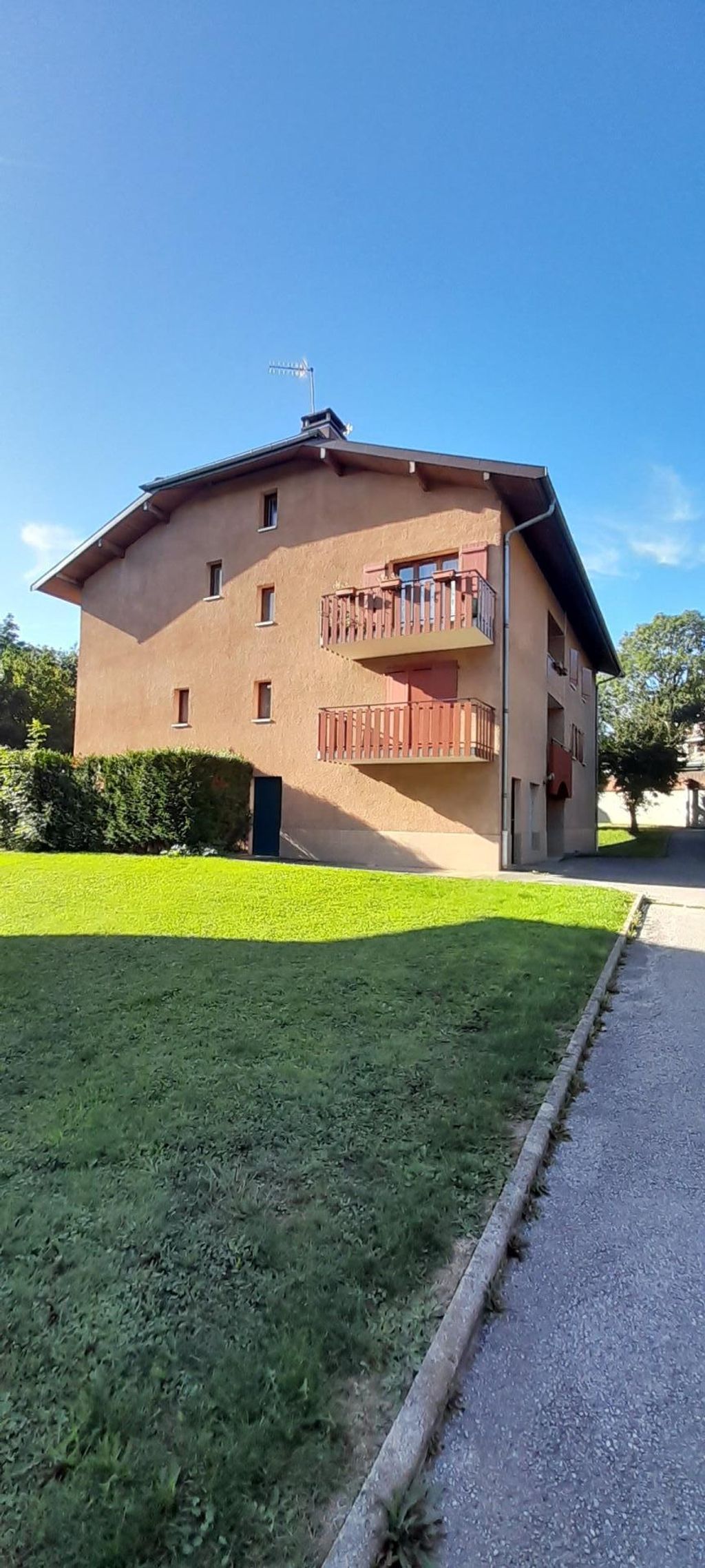 Achat appartement à vendre 2 pièces 46 m² - Gex