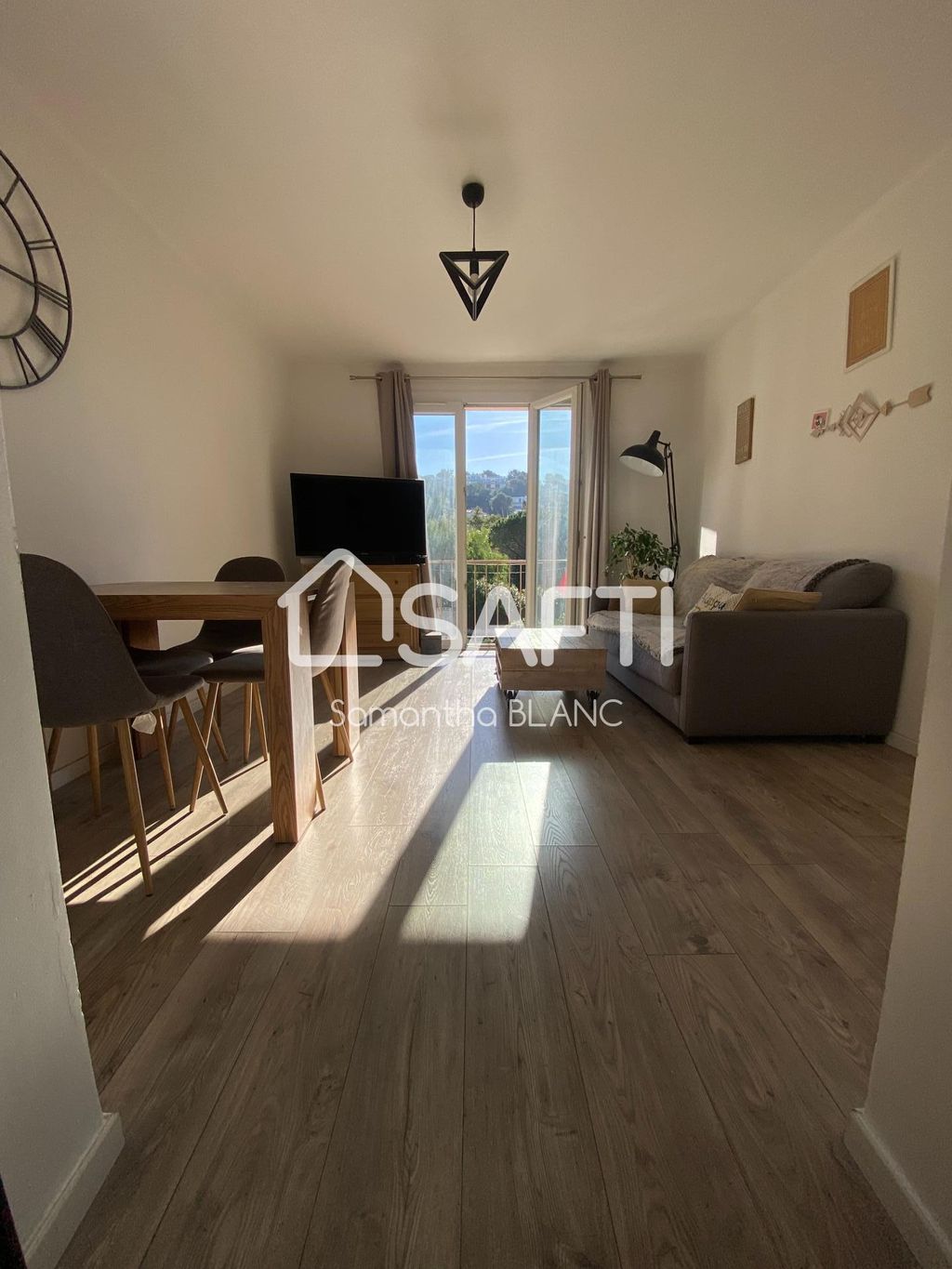 Achat appartement à vendre 3 pièces 54 m² - Saint-Mandrier-sur-Mer