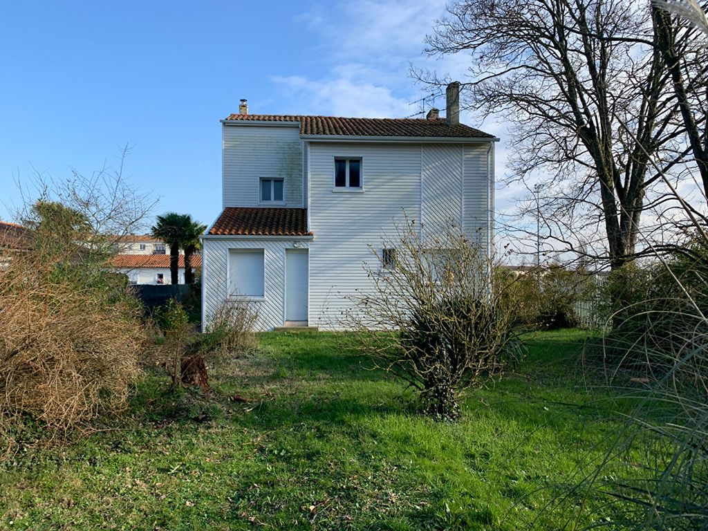 Achat maison à vendre 4 chambres 118 m² - Tonnay-Charente