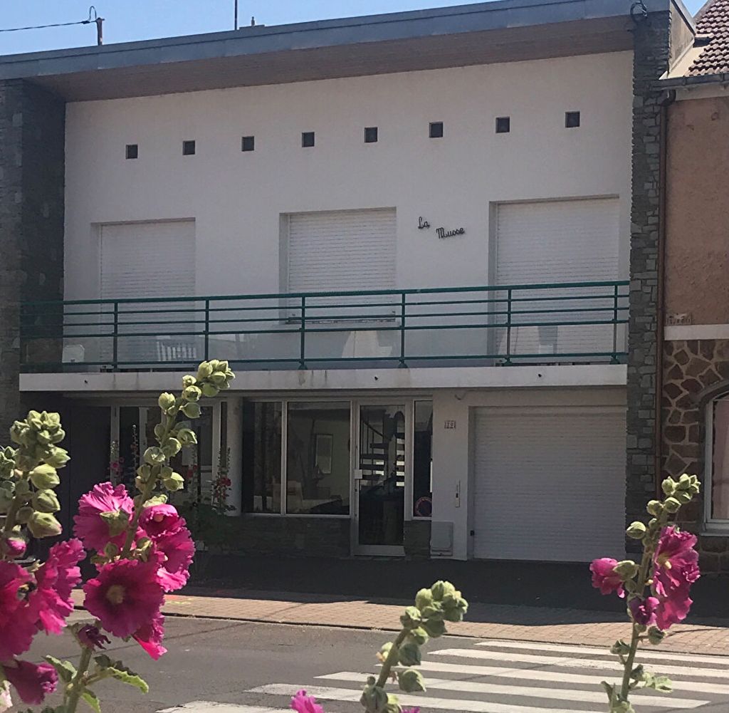 Achat maison à vendre 2 chambres 155 m² - Les Sables-d'Olonne