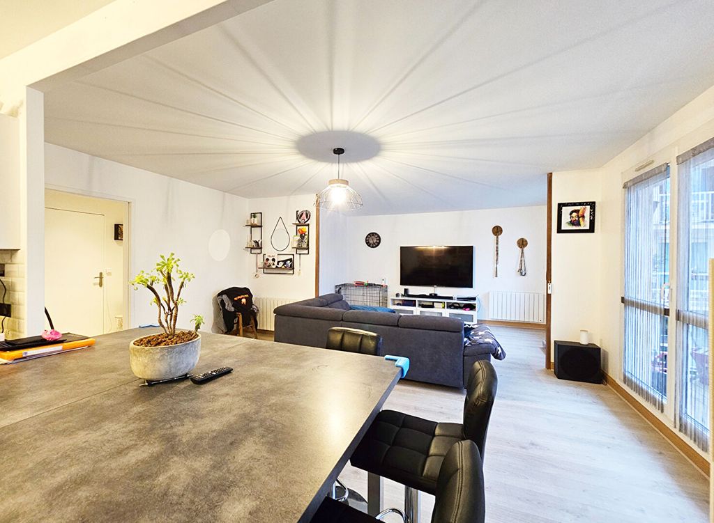 Achat appartement à vendre 4 pièces 84 m² - Vaires-sur-Marne