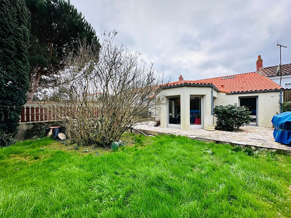 Achat maison à vendre 3 chambres 115 m² - La Roche-sur-Yon