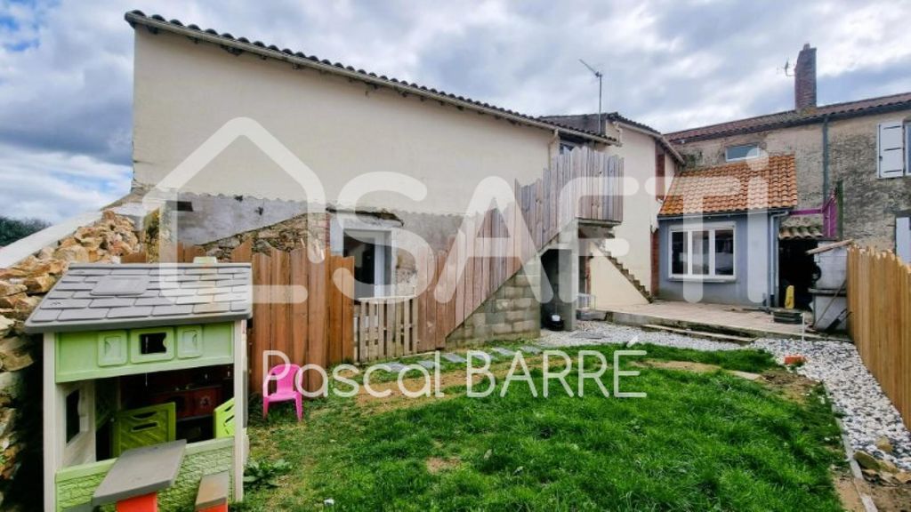 Achat maison à vendre 4 chambres 223 m² - Aubigny-les-Clouzeaux