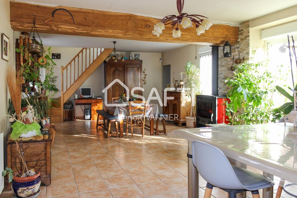 Achat maison à vendre 2 chambres 117 m² - Vernantes