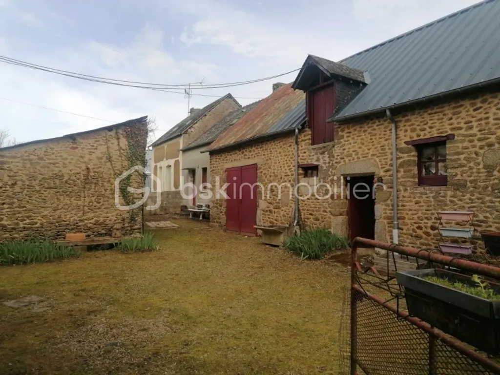 Achat maison à vendre 3 chambres 84 m² - La Chapelle-au-Riboul