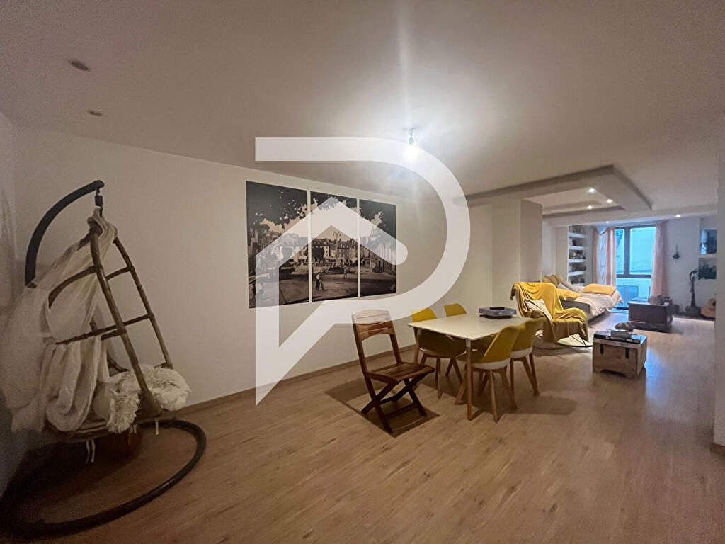 Achat triplex à vendre 4 pièces 169 m² - Oloron-Sainte-Marie