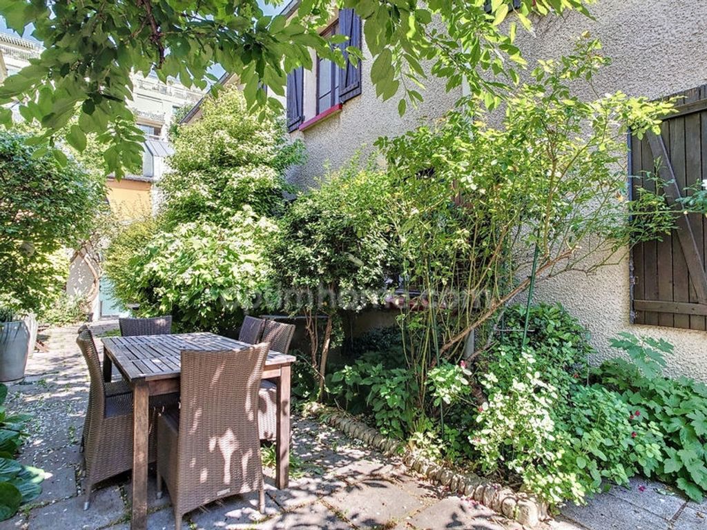 Achat maison à vendre 4 chambres 142 m² - Paris 20ème arrondissement