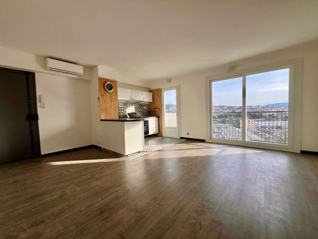 Achat appartement à vendre 3 pièces 55 m² - Marseille 15ème arrondissement