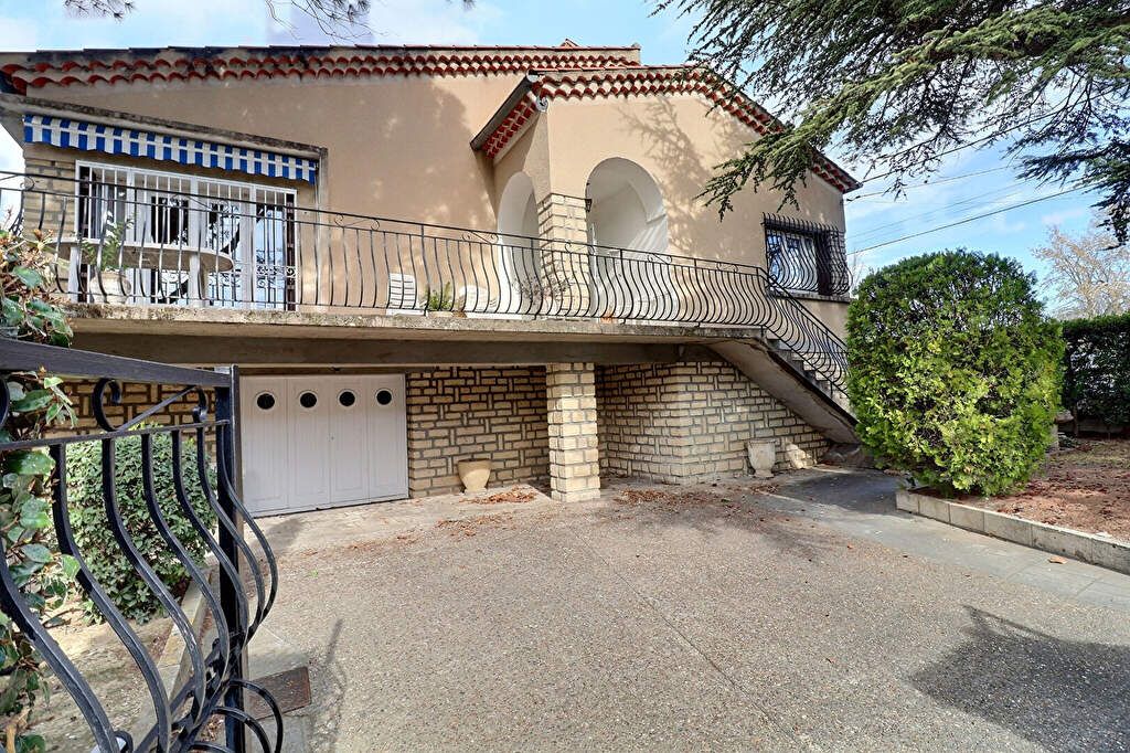 Achat maison à vendre 3 chambres 96 m² - Carpentras