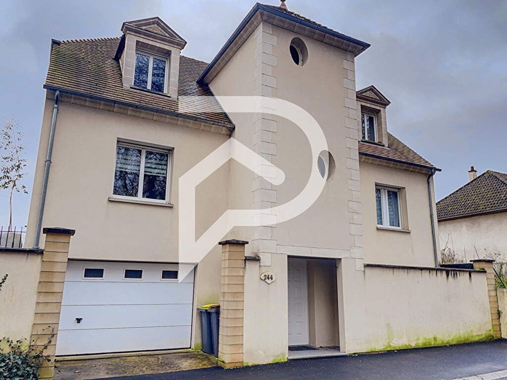 Achat maison à vendre 3 chambres 160 m² - Villeneuve-Saint-Germain