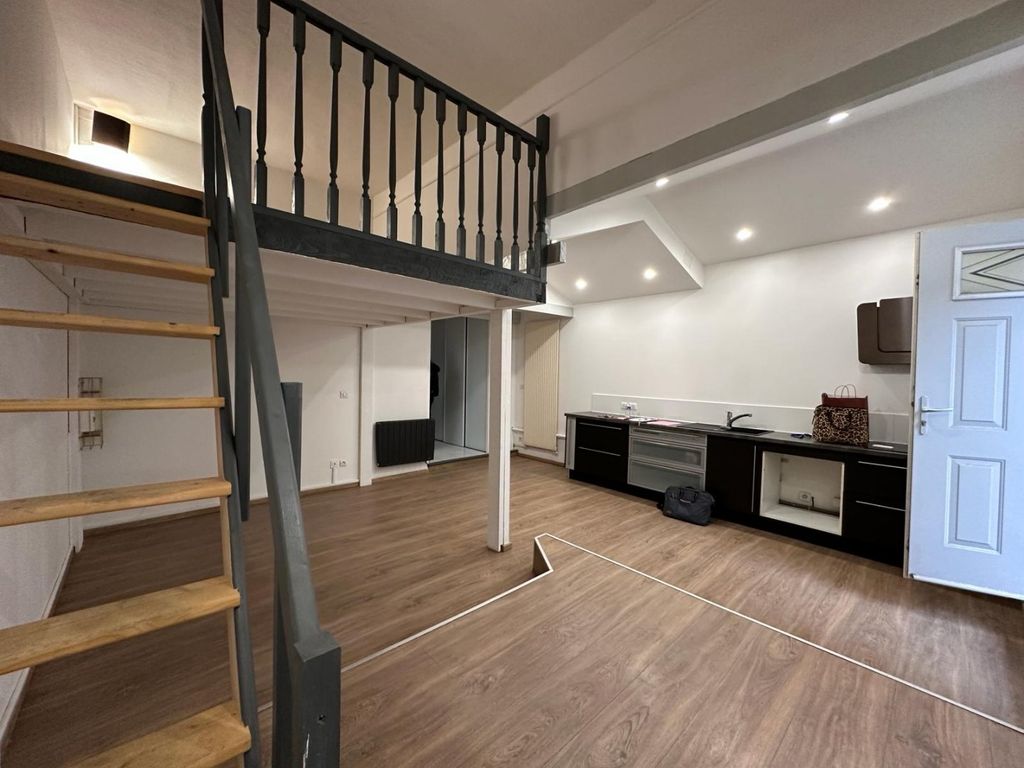 Achat appartement à vendre 2 pièces 60 m² - Sète
