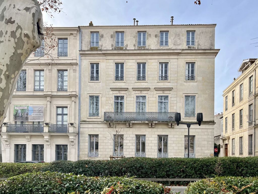 Achat appartement à vendre 6 pièces 181 m² - Nîmes