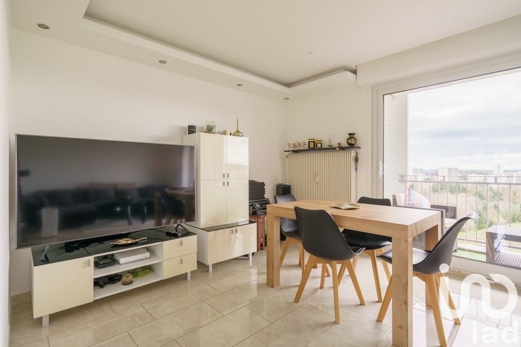 Achat appartement à vendre 4 pièces 70 m² - Vandœuvre-lès-Nancy